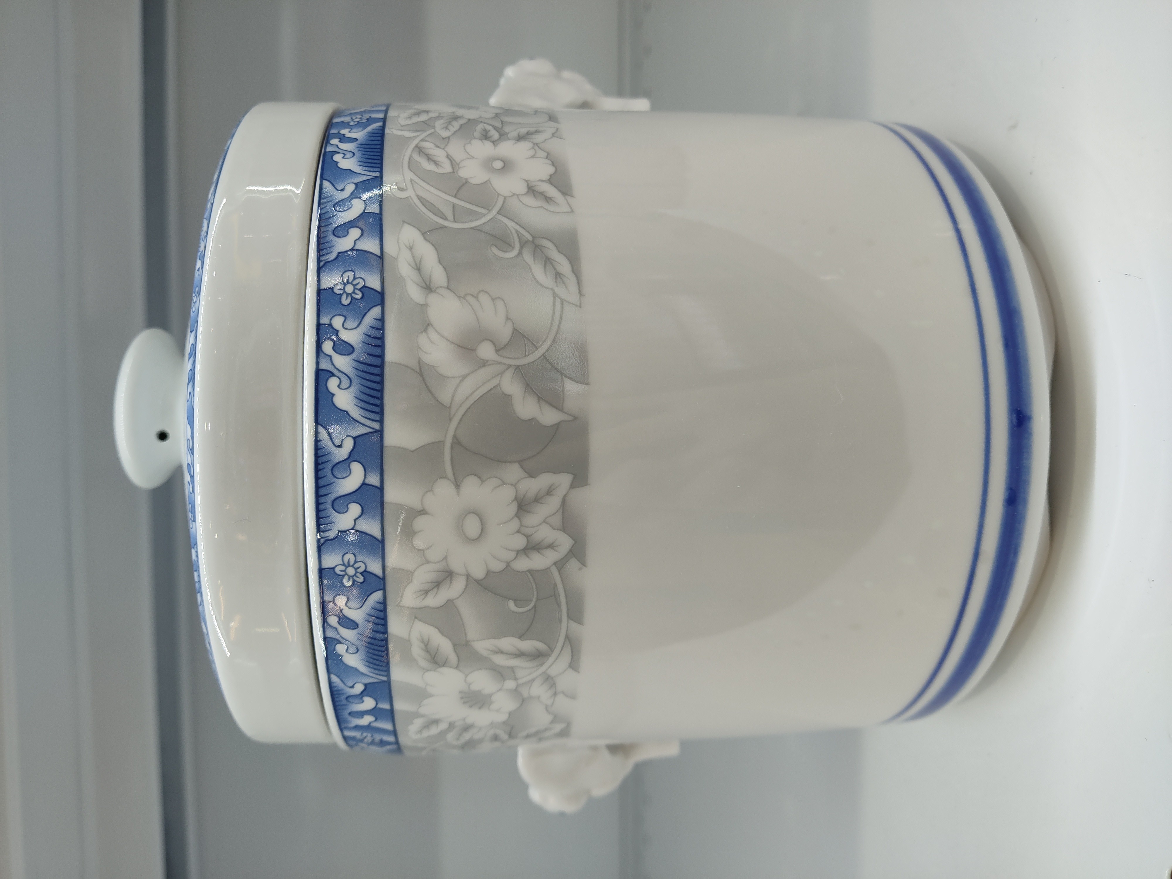 porcelain-steamer-pot